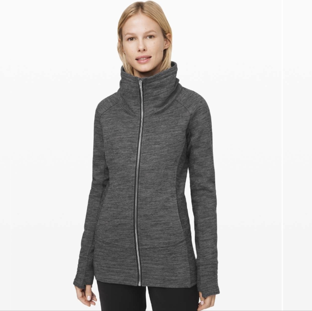 Lululemon Radiant Jacket Heathered Black like new